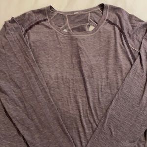 Lululemon long sleeved tee